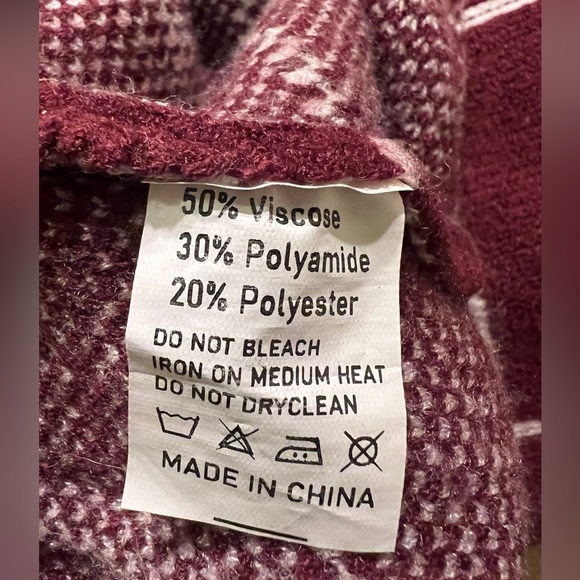 Kirundo M Winter Turtleneck Sweater Ochre color with white checkered stripes - Picture 4 of 4